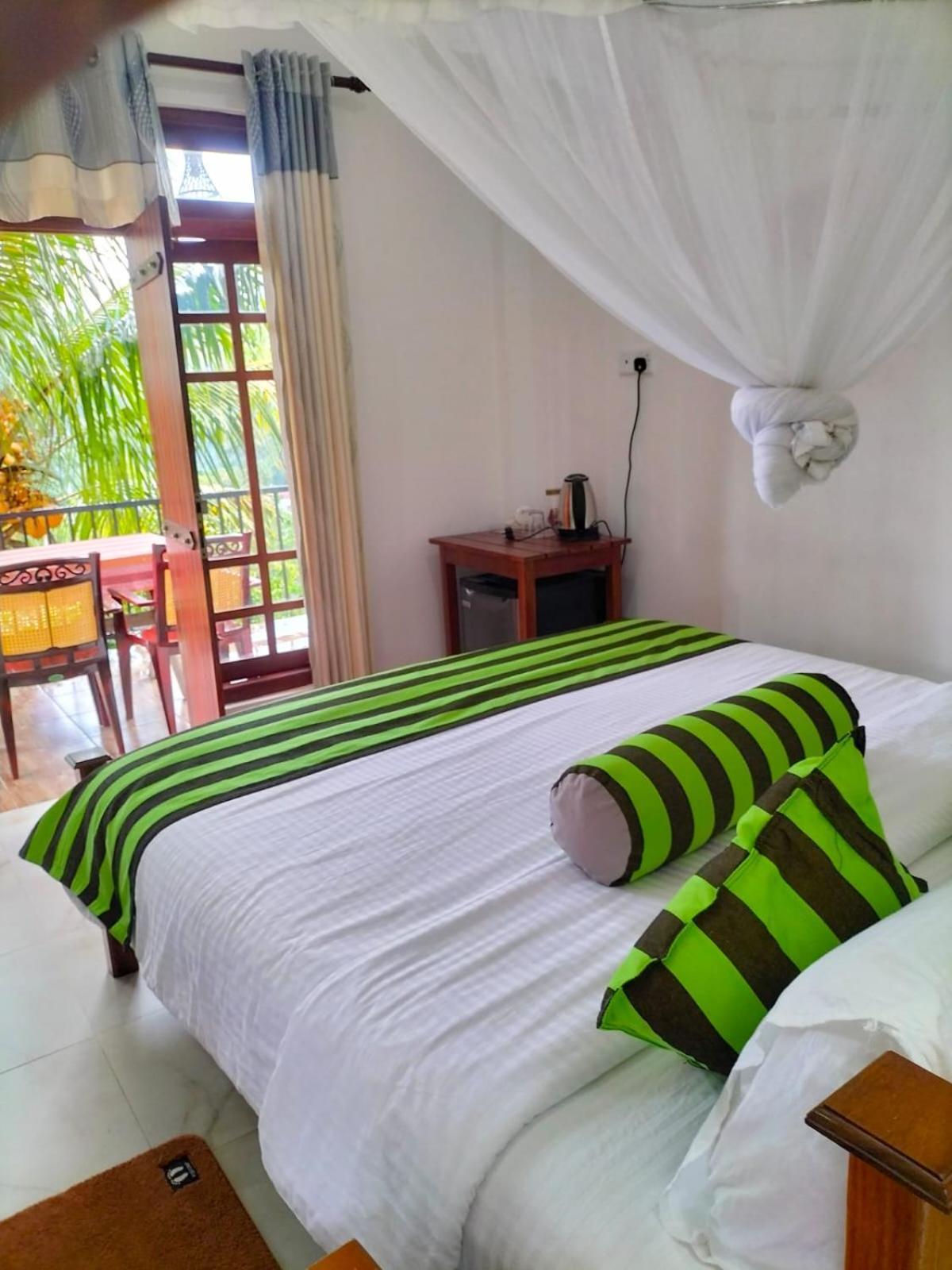 Ella Cloud Castle Homestay Exterior photo